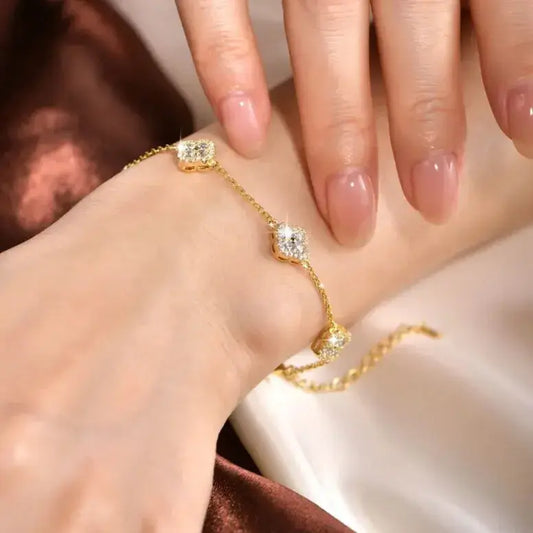 elegant moissanite four leaf clover bracelet for women