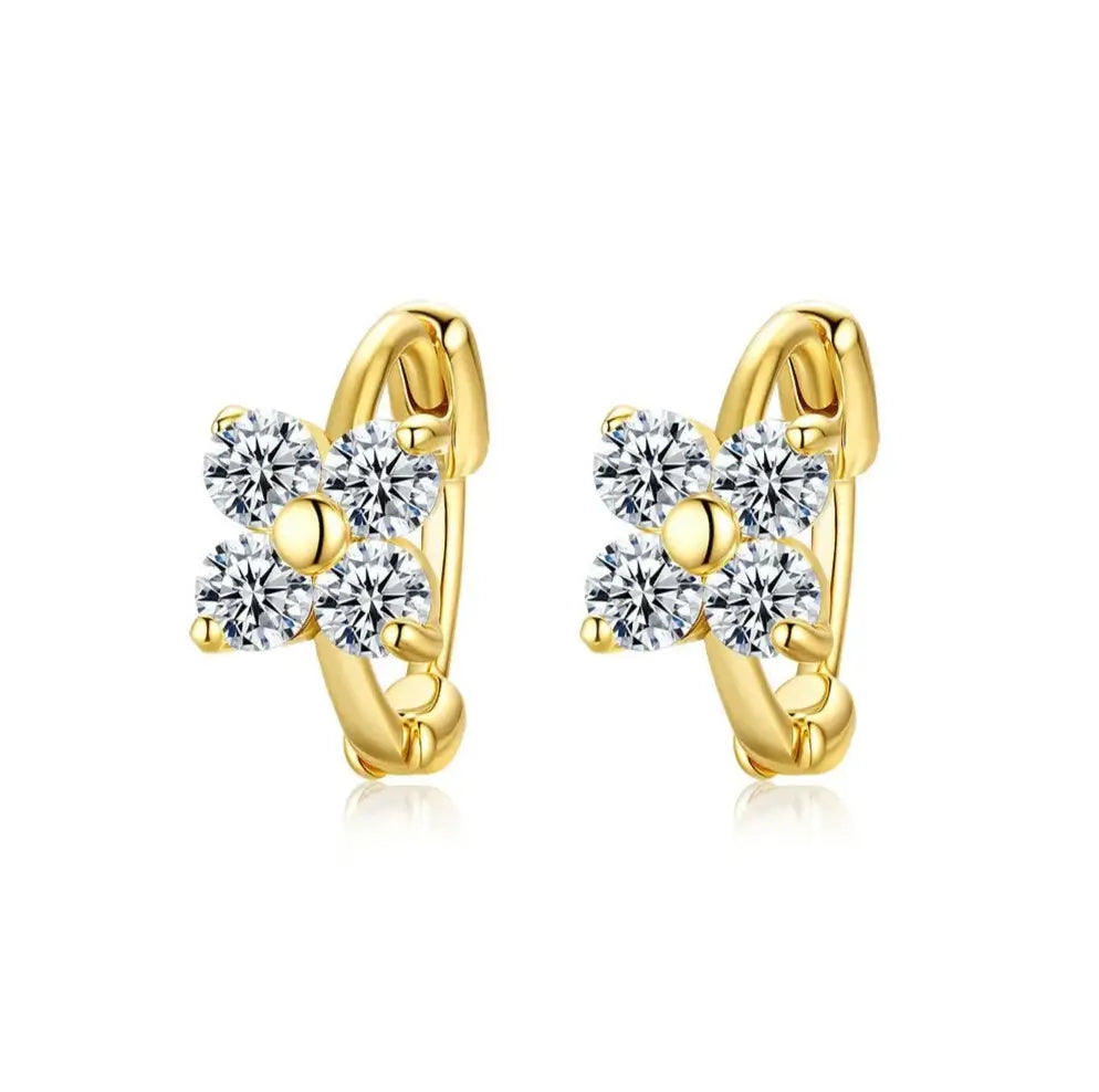 Four-leaf clover moissanite hoop earrings in gold-plated 925 sterling silver.