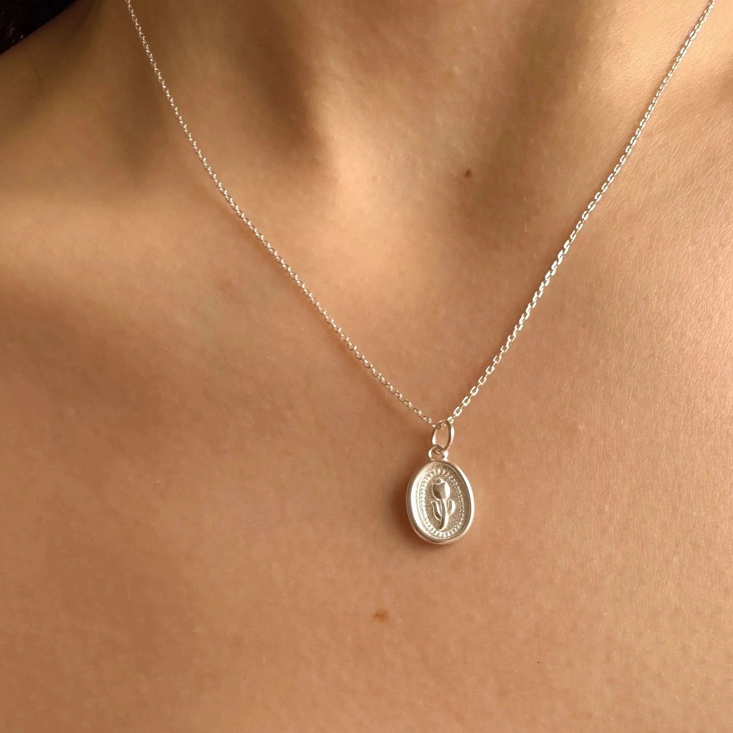 925 sterling silver tulip pendant lifestyle image