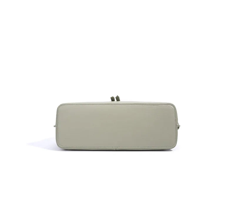 leather fashion handbag detai