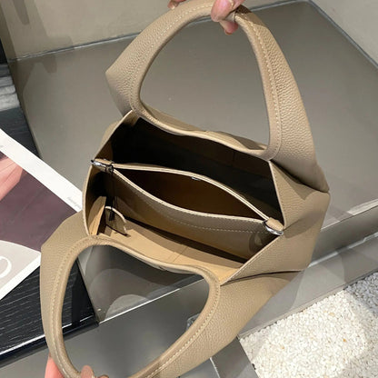 Classic leather tote handbag with shoulder strap