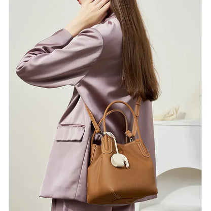 Belgravia Charm - Leather Bucket Bag - Elegantia