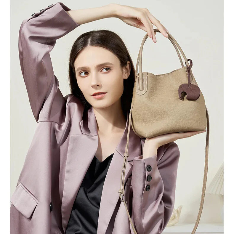 Belgravia Charm - Leather Bucket Bag - Elegantia