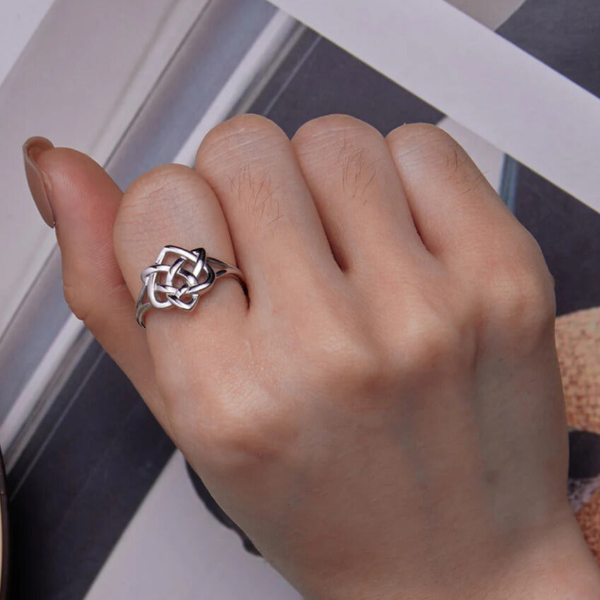 Elegant Celtic knot ring gift for ladies