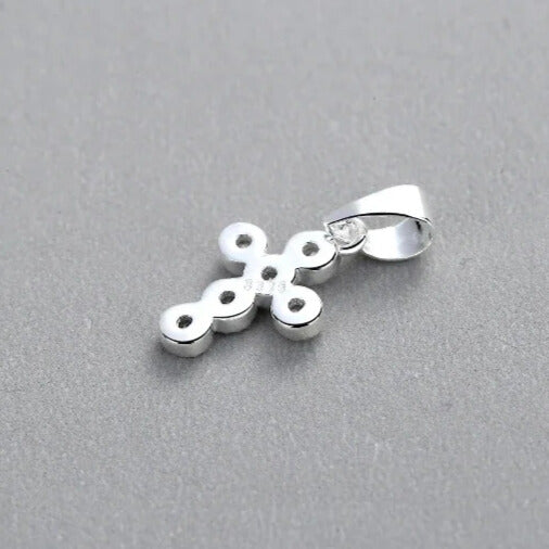 delicate-cross-pendant-925-silver-elegantia