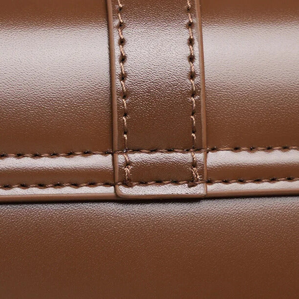 Elise charming leather crossbody bag for women detail