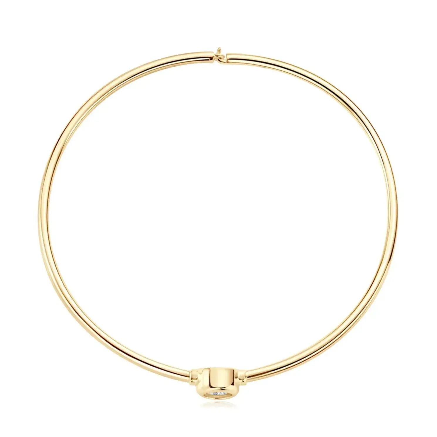 quiet luxury gold bangle bracelet