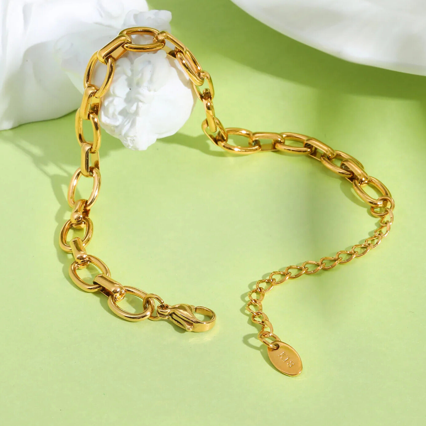 women’s minimalist stainless steel bracelet Elegantia