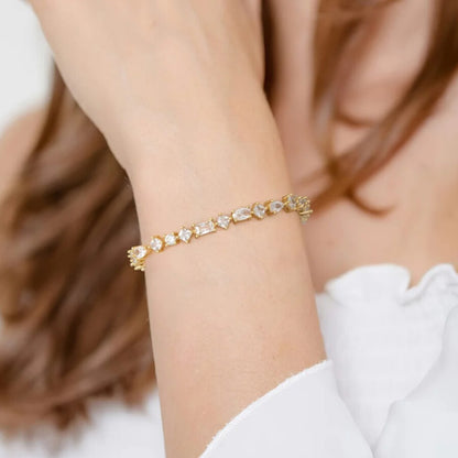 elegant tennis bracelet with round and oval zircon stones