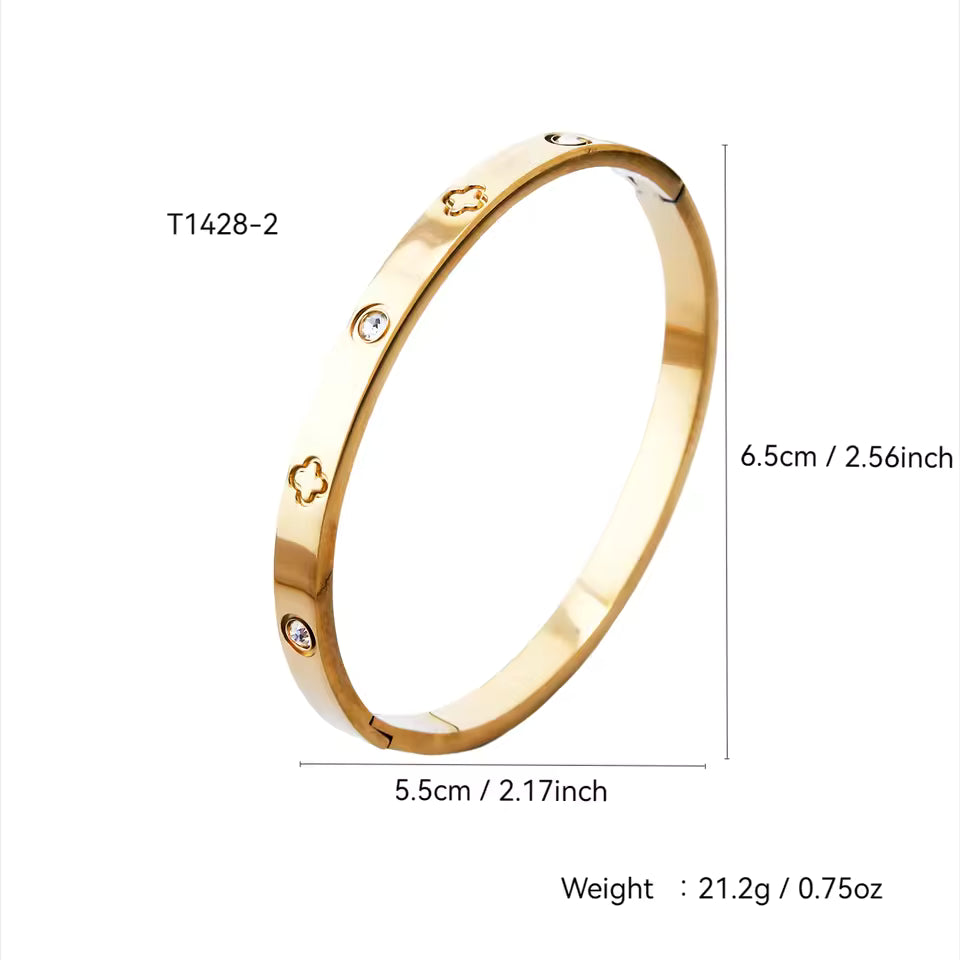 durable gold finish clover bracelet Elegantia