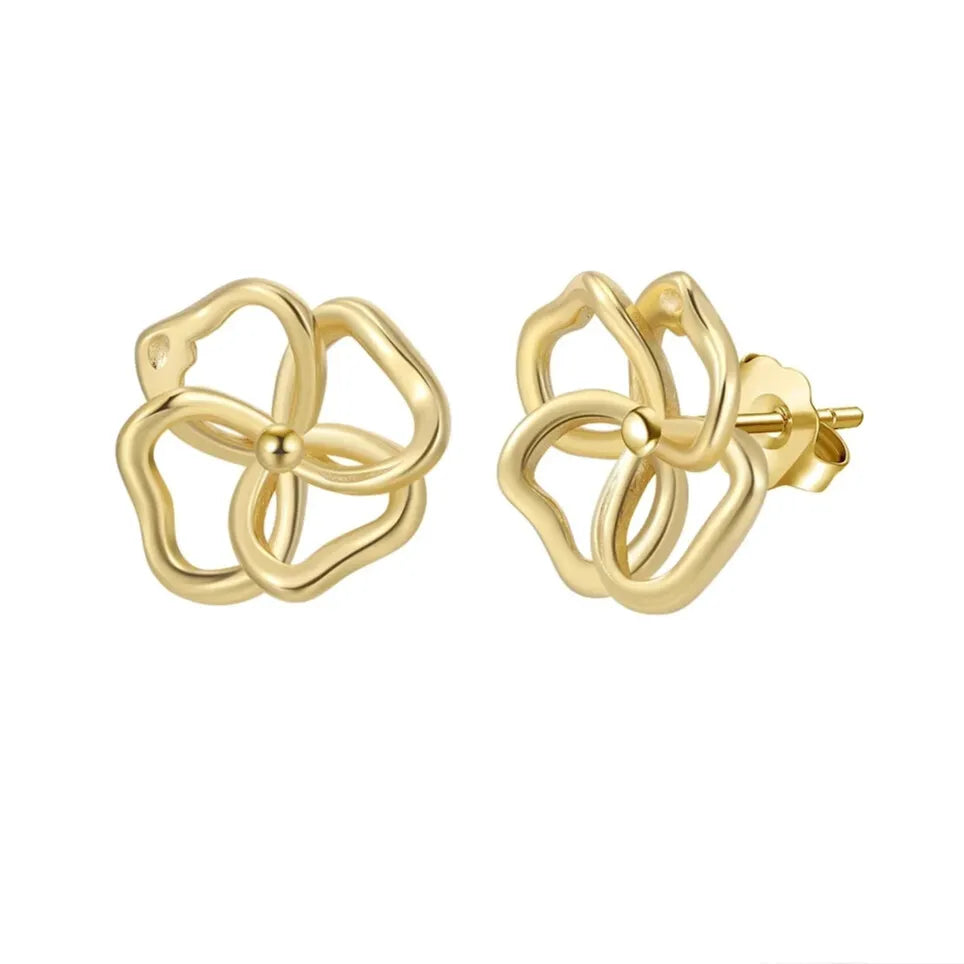 elegantia gold vintage flower stud earrings close up