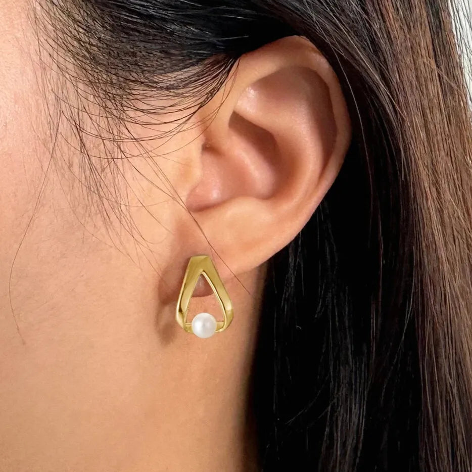 small triangle pearl earrings for women