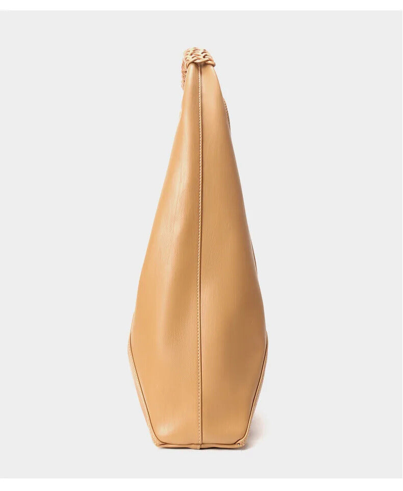 Luxury bucket bag for everyday use