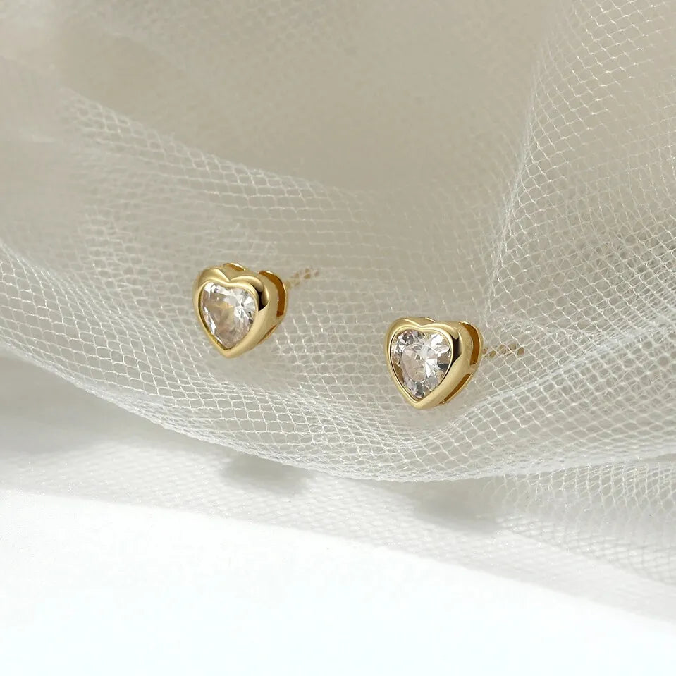 elegantia 18K gold stud earrings luxury wedding jewellery