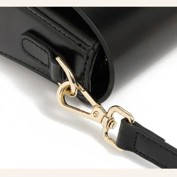 Aurelia — zip + clasp closure with two interchangeable straps