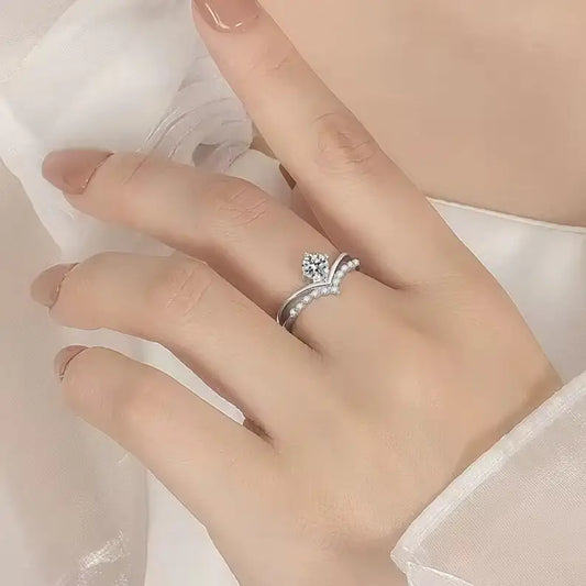 elegant 0.5 ct moissanite V-shape silver ring for women