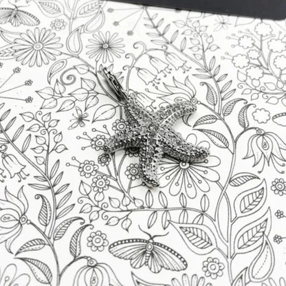925 silver starfish pendant lifestyle image