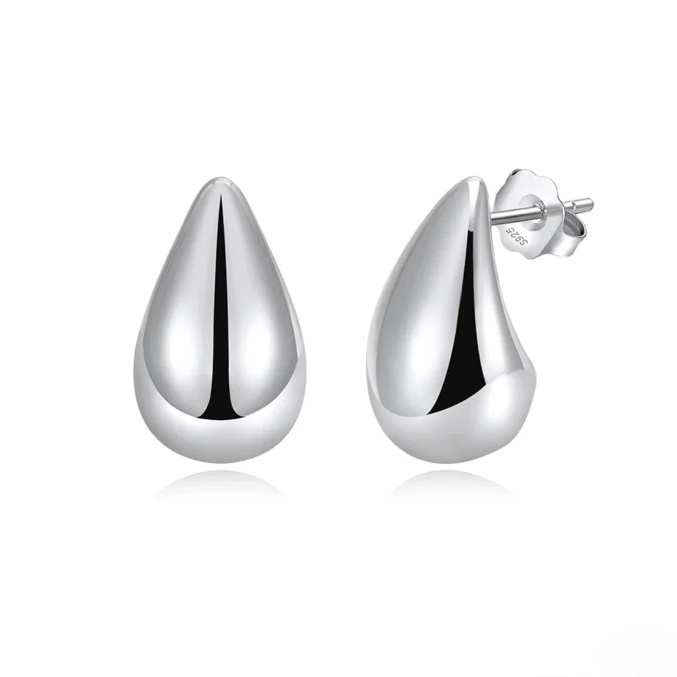elegantia smooth silver teardrop stud earrings front view