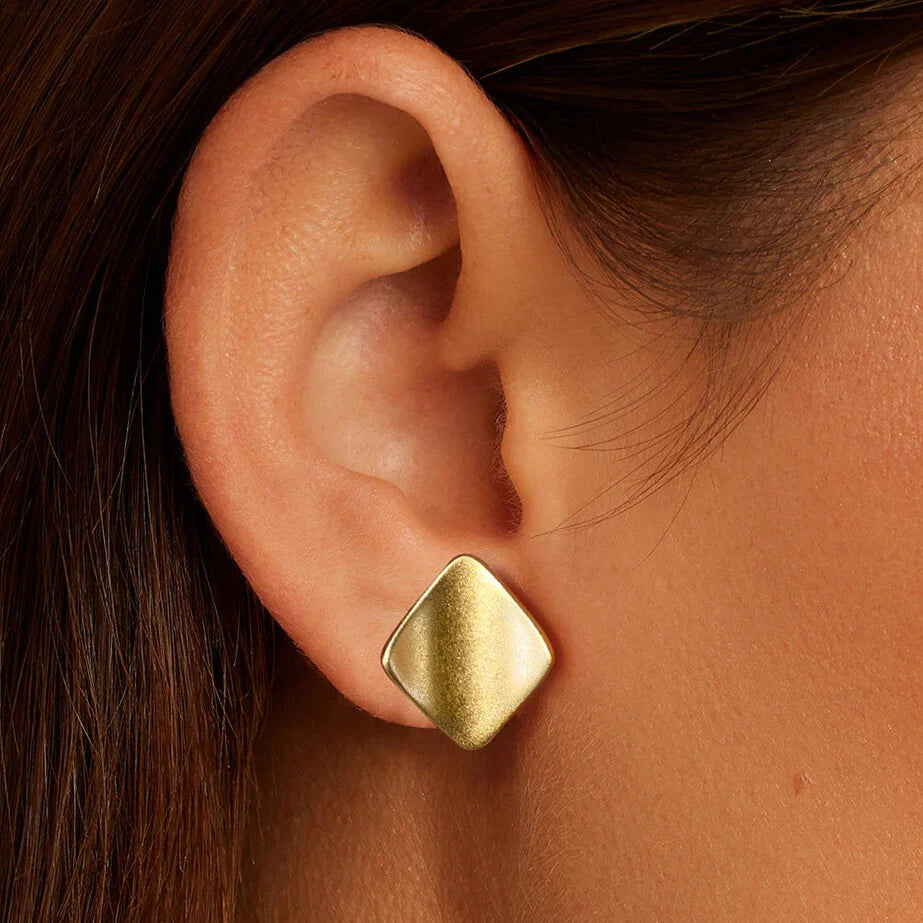gold plated square stud earrings Elegantia jewellery