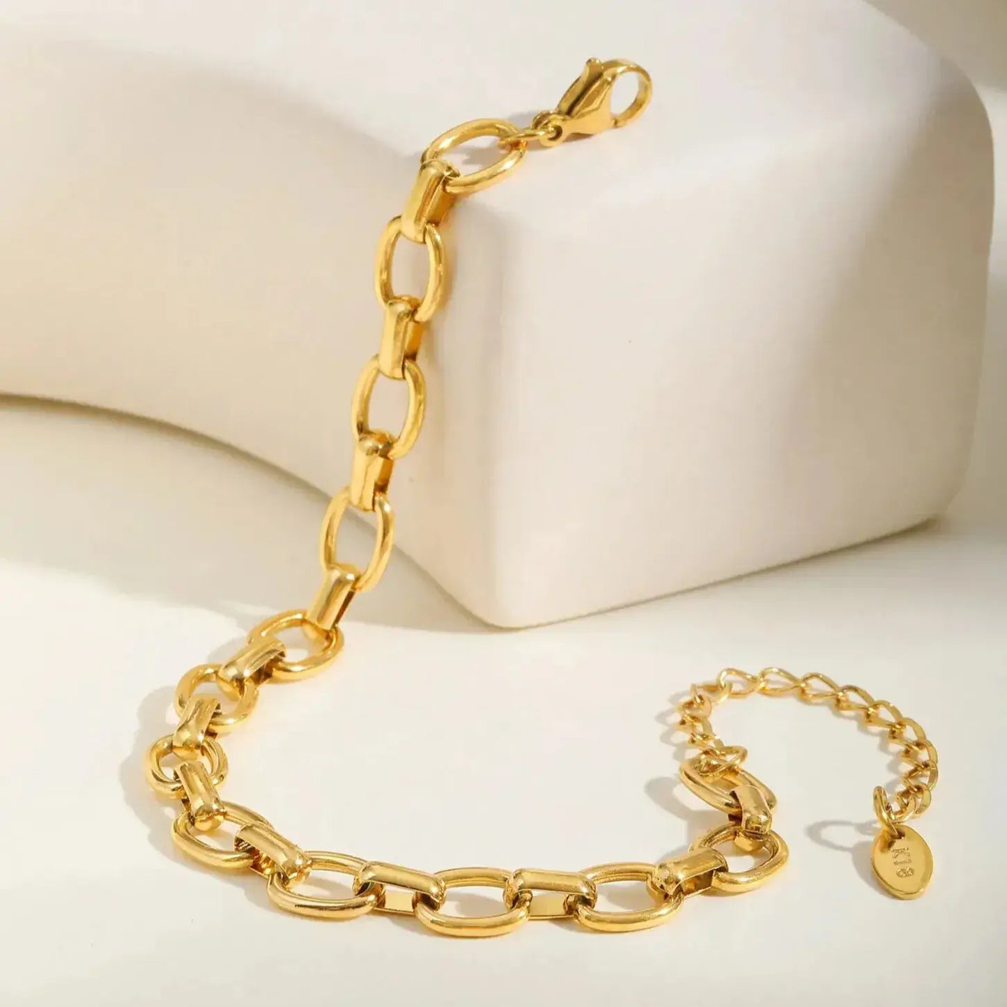 minimalist gold link chain bracelet for women